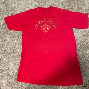 Curaçao,na red Fruit Of The Loom shirt